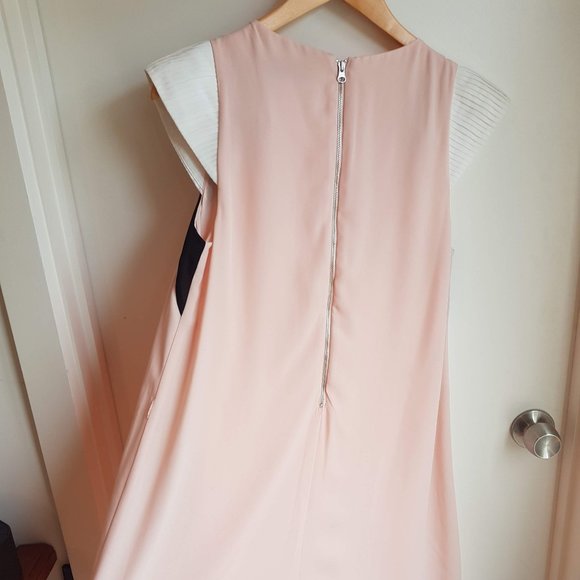 Tokito - Size 10 baby pink chiffon dress - Picture 5 of 6